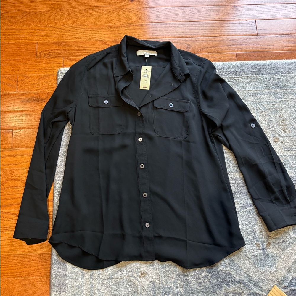 LOFT Black Button-Front Long-Sleeve Shirt
